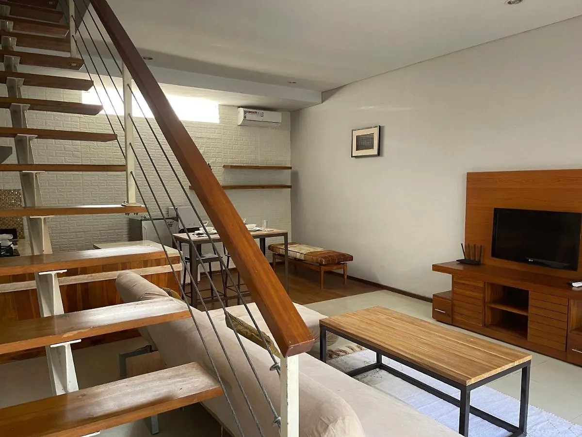 Ξενοδοχείο με διαμερίσματα Balcony Living Apartment Σεμινιάκ
